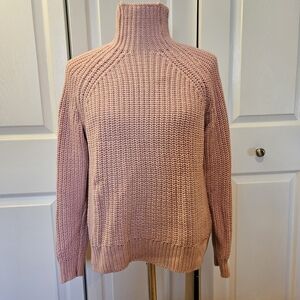 GAP pink turtleneck sweater size M.
